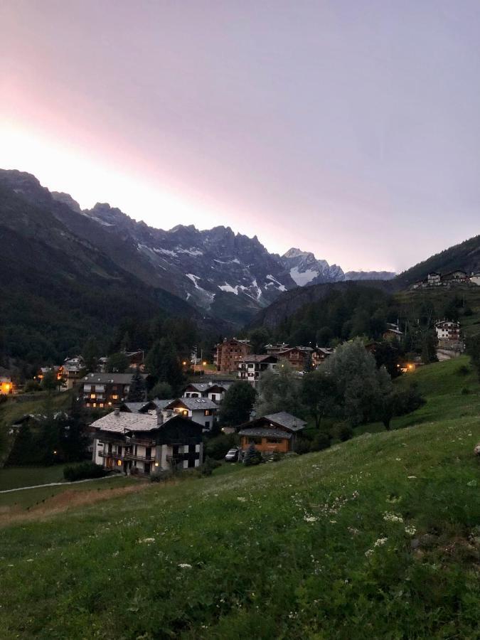 Il Piccolo Rifugio - Casa Valtournenche Exterior foto